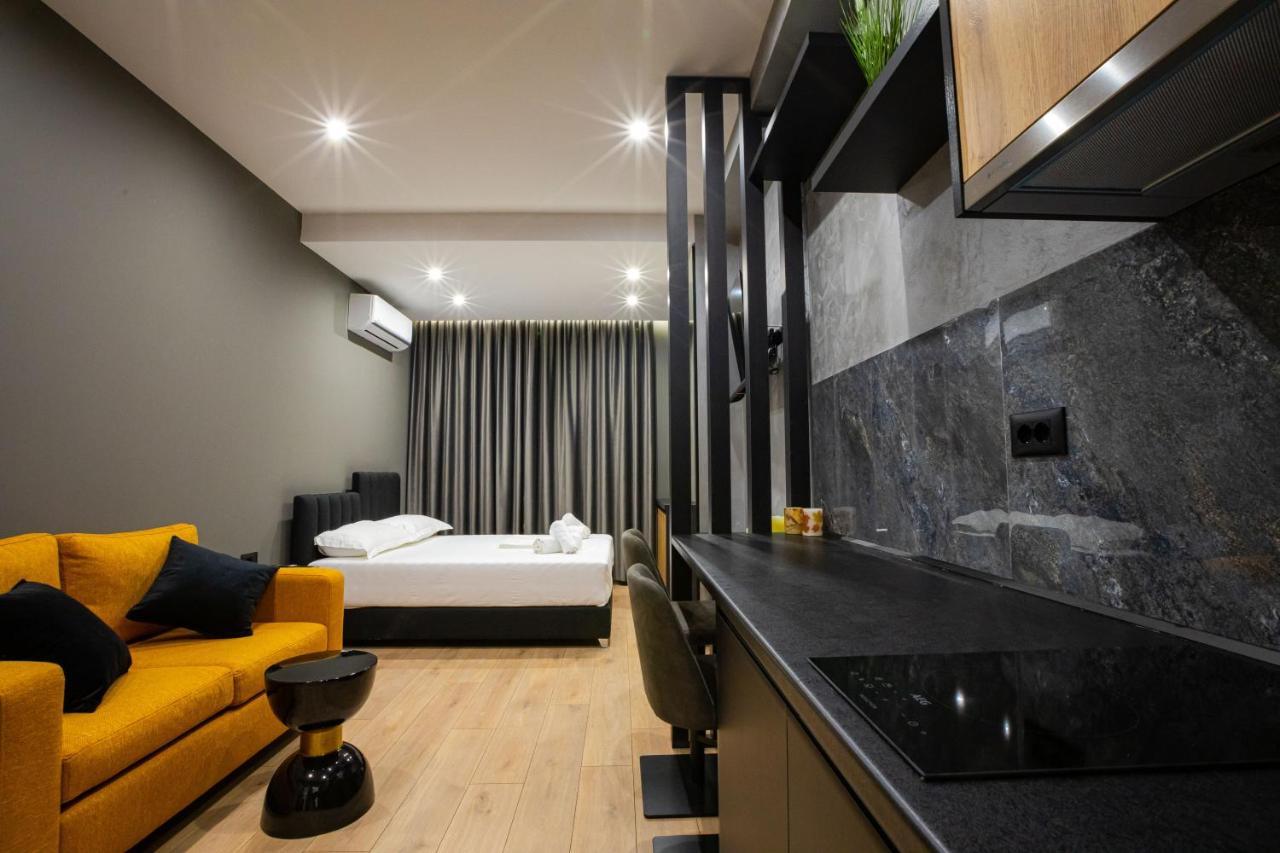 Dea'S Apartaments Тирана Екстер'єр фото