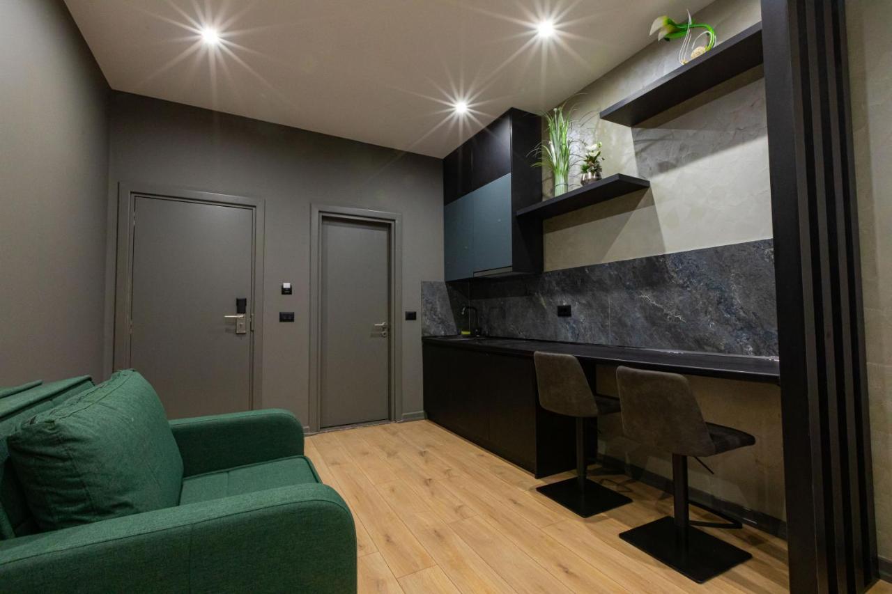 Dea'S Apartaments Тирана Екстер'єр фото