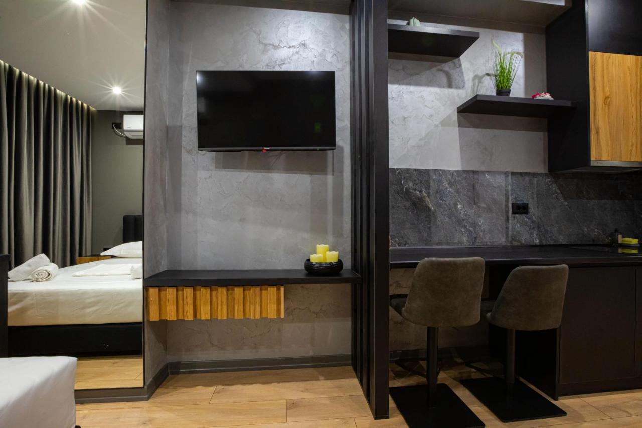 Dea'S Apartaments Тирана Екстер'єр фото
