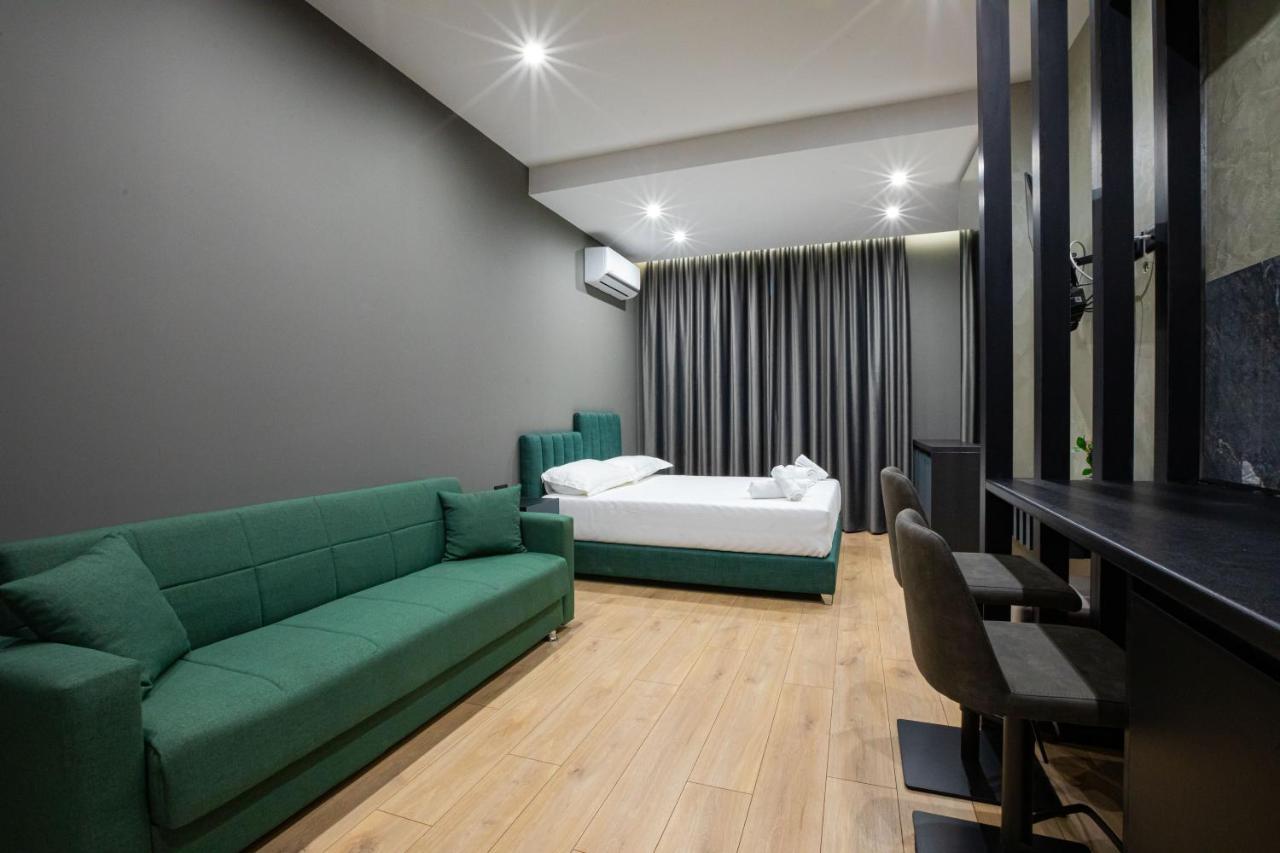 Dea'S Apartaments Тирана Екстер'єр фото