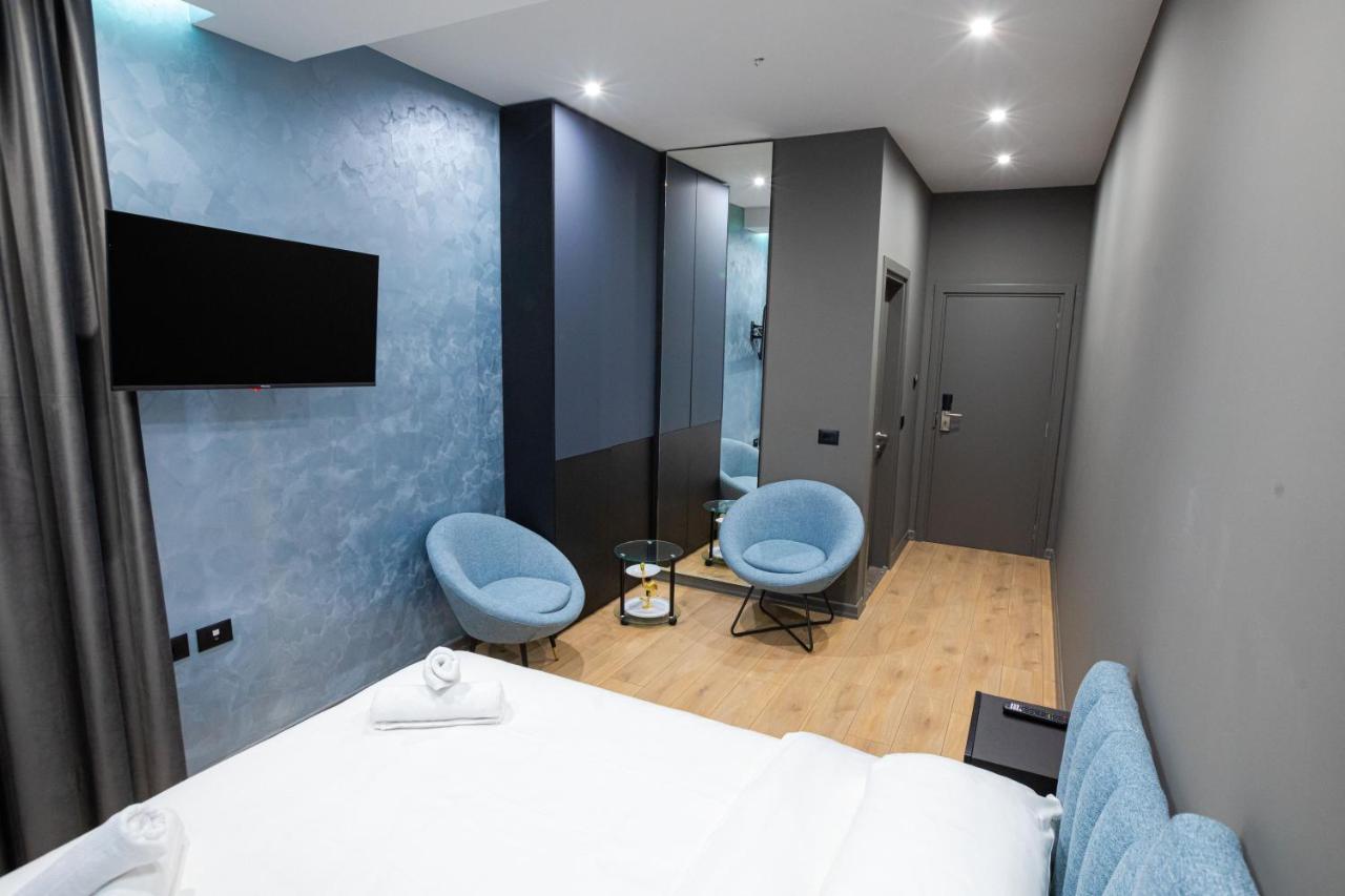 Dea'S Apartaments Тирана Екстер'єр фото