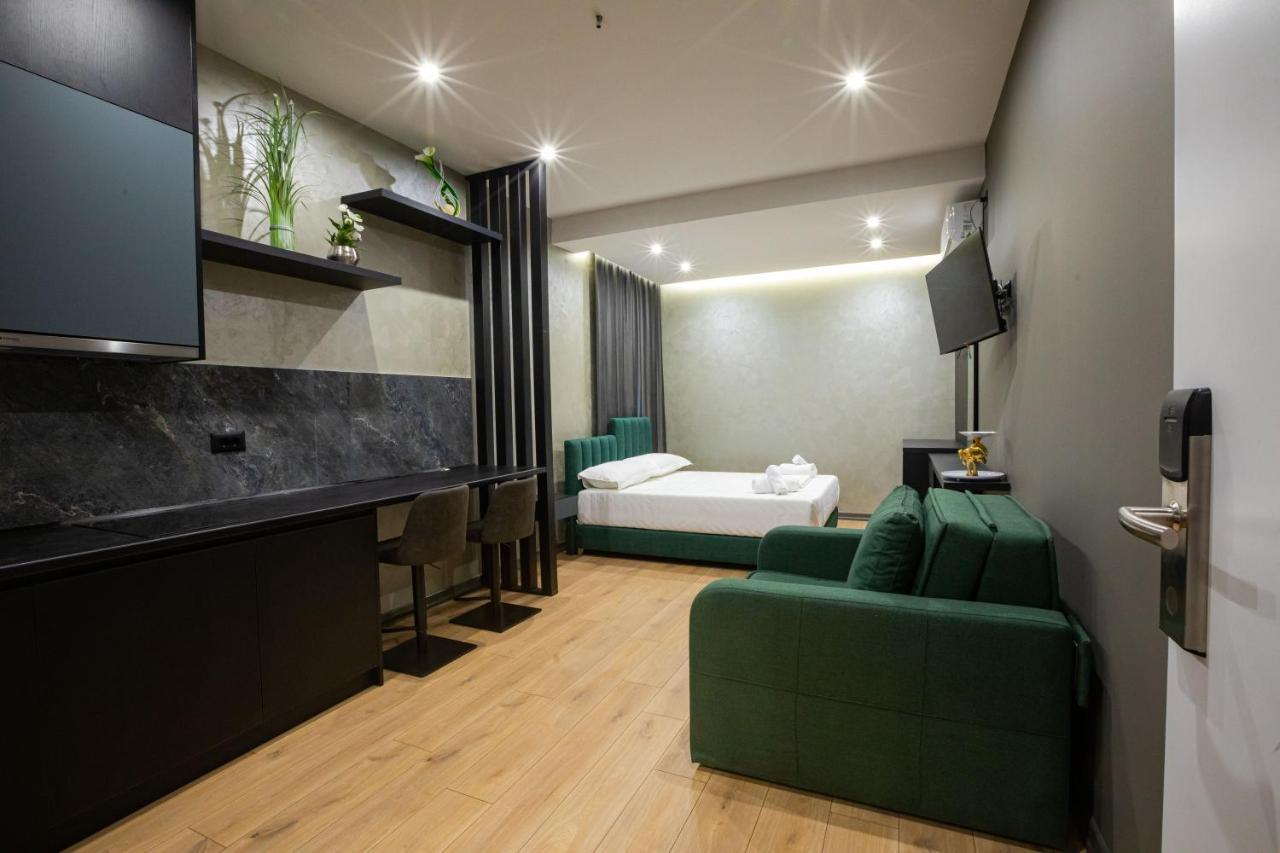 Dea'S Apartaments Тирана Екстер'єр фото